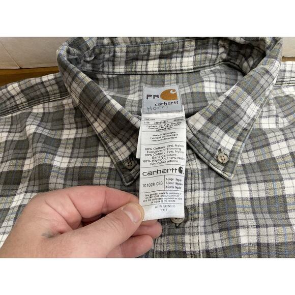 Carhartt Shirt Men’s Size XL Gray FR Flame Resistant Plaid Button Up - Picture 5 of 9
